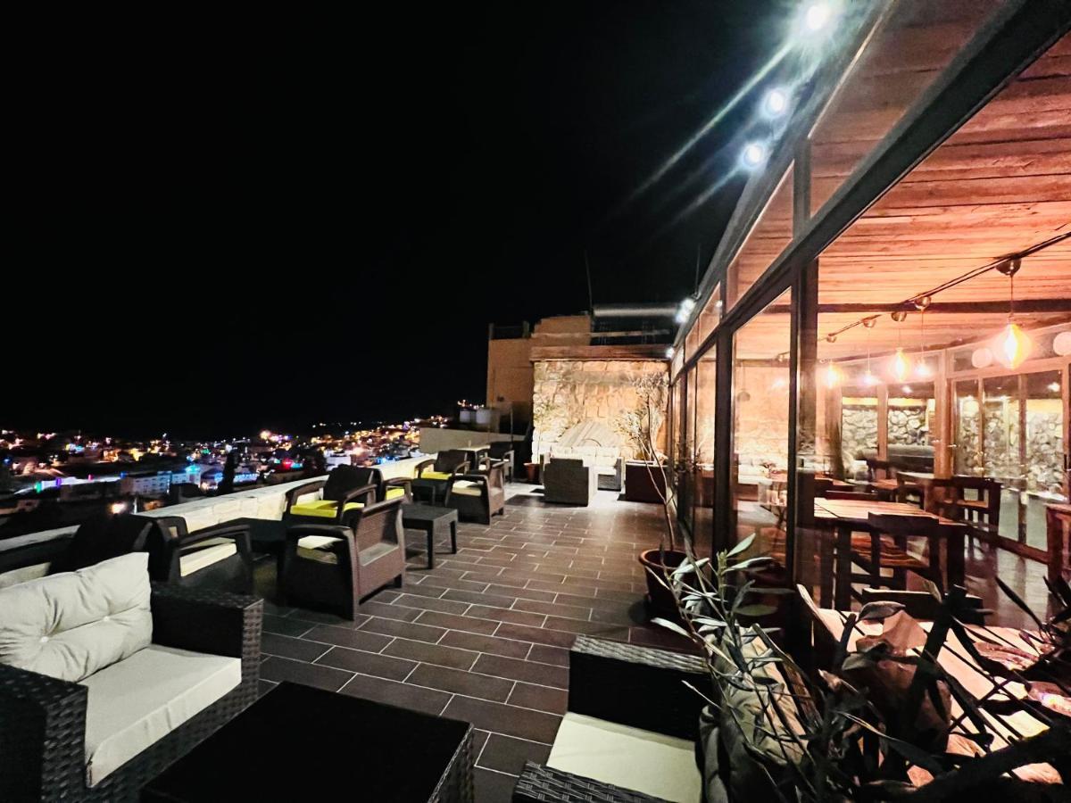 Ata Ali Hotel Вади Муса Экстерьер фото